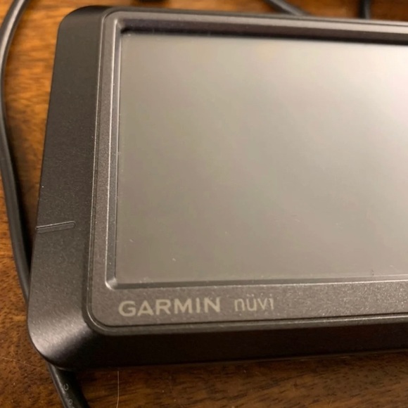 Garmin nuvi gps - Picture 2 of 3